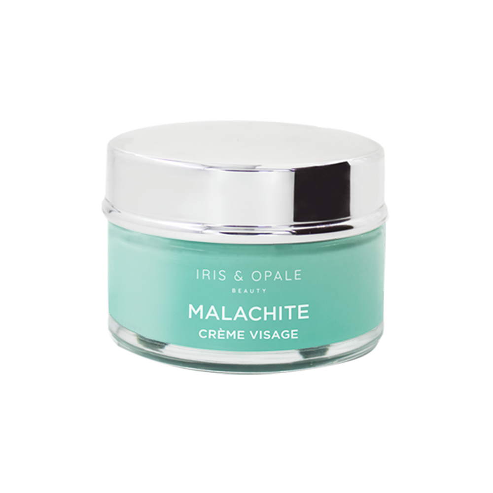 Pierre de Malachite sur fond blanc